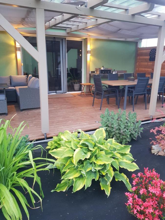 Holiday Home Znojmo W/ Wellness & Wine 外观 照片